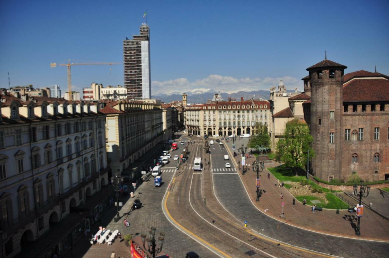 Mansarda In Piazza Castello Apartman Torino Kültér fotó