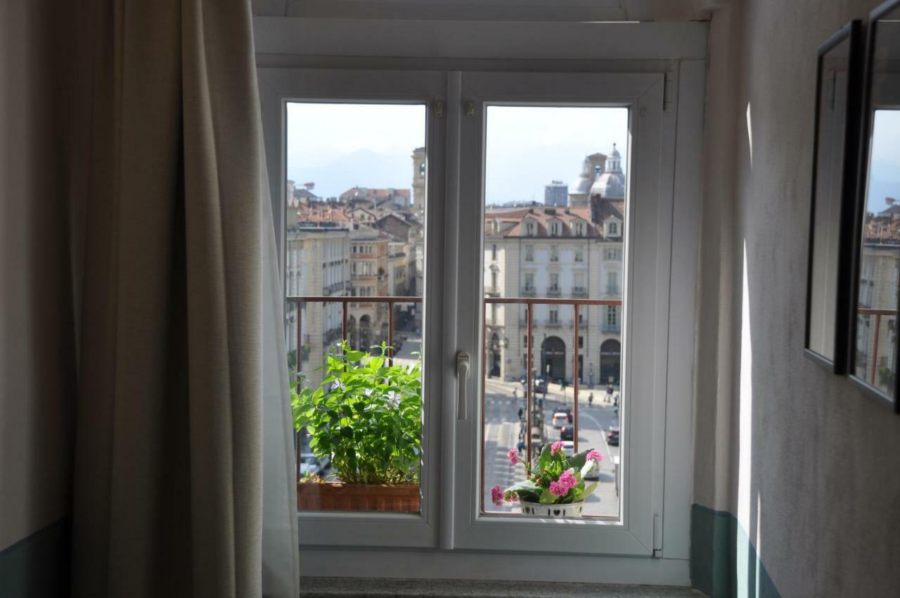 Mansarda In Piazza Castello Apartman Torino Kültér fotó